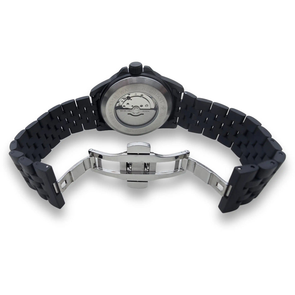 Achterkant van het MVL AK47 horloge zwart met zichtbaar uurwerk en zilveren vouwsluiting