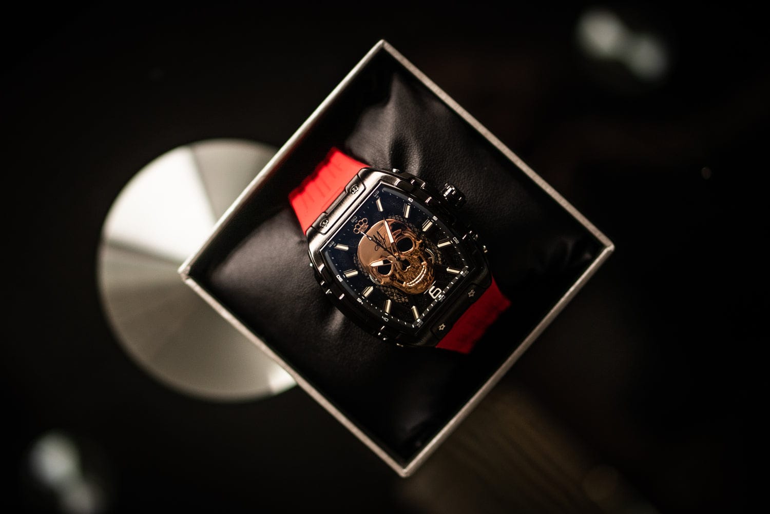 MVL Automatic skull watch japan movement / silicon band - black/red