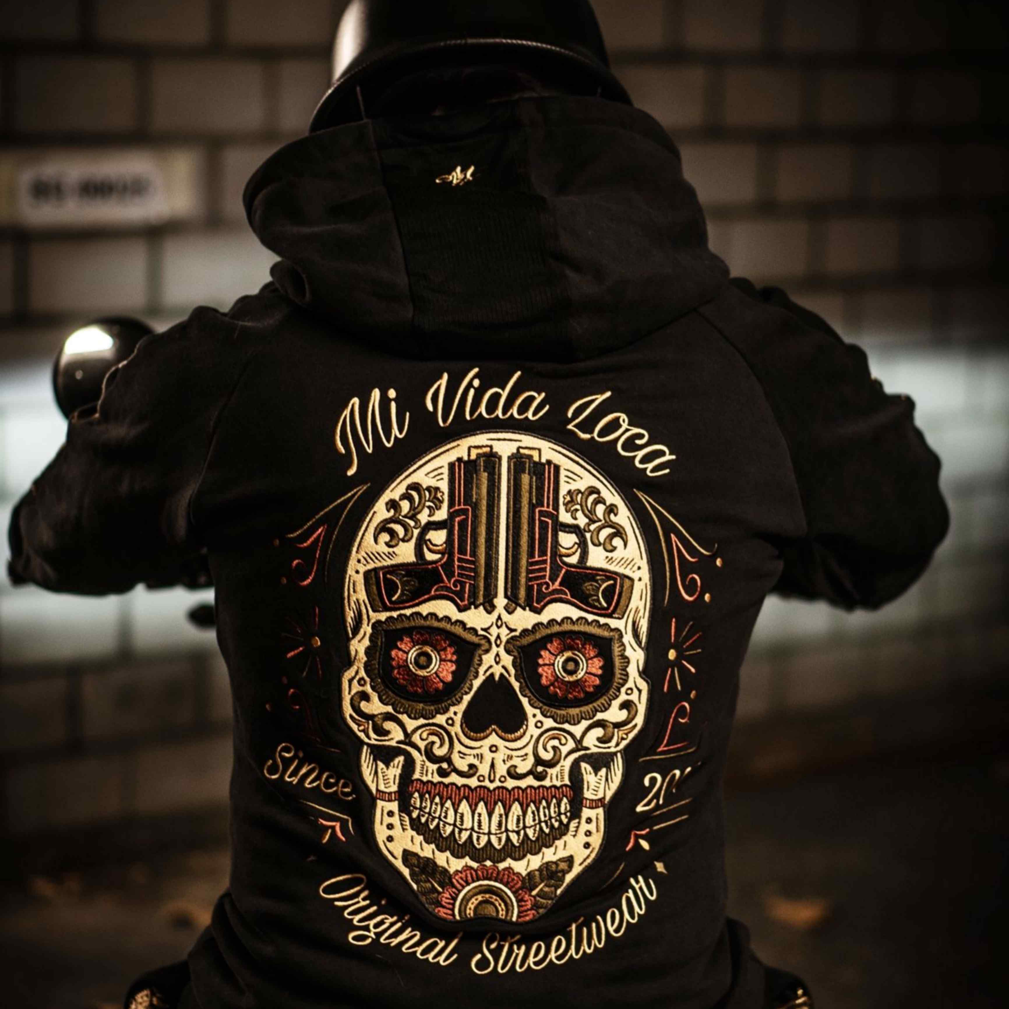 Толстовка с капюшоном «Sugar Skull» — черная